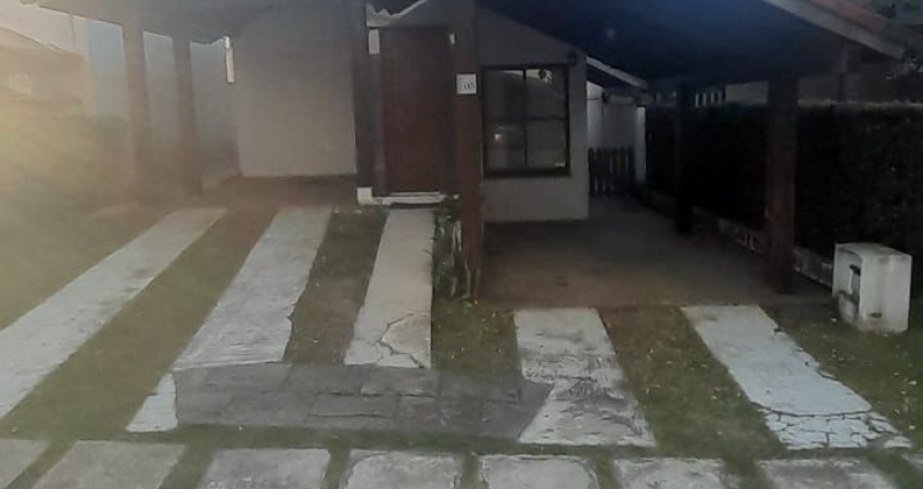 Sobrado em  condomínio  para venda com 200 m²com 4 dorms.