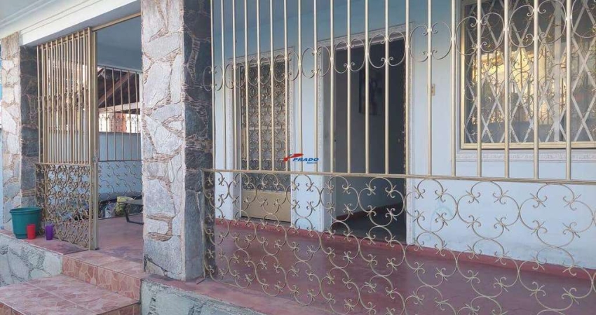 CASA COM LOCALIZAÇÃO EXCELENTE, COMERCIAL OU RESIDENCIAL