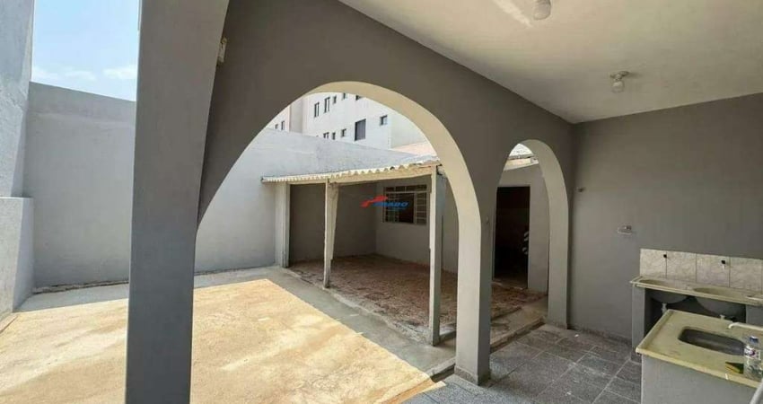 Casa com 7 quartos para alugar na Rua Violeta, Esplanada, Belo Horizonte