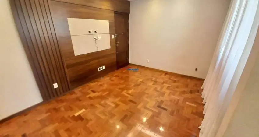 Apartamento 2 quartos, reformado, elevador, ótima localização