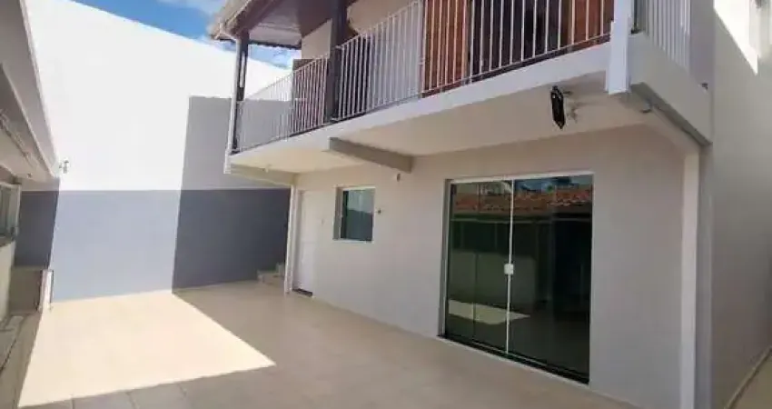 Casa  belíssima para locação com 03 dormitórios no bairro do Alvinópolis