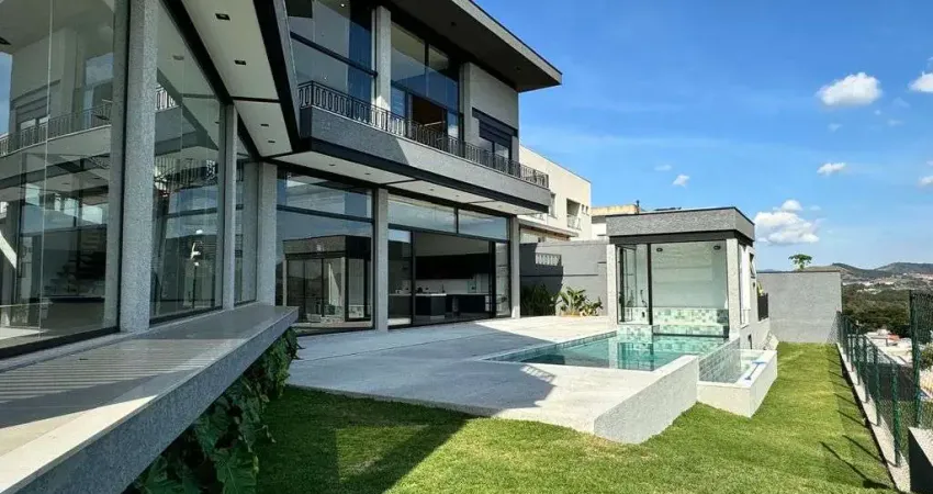 Casa duplex magnífica à venda em Condomínio de Alto Padrão em Atibaia - SP