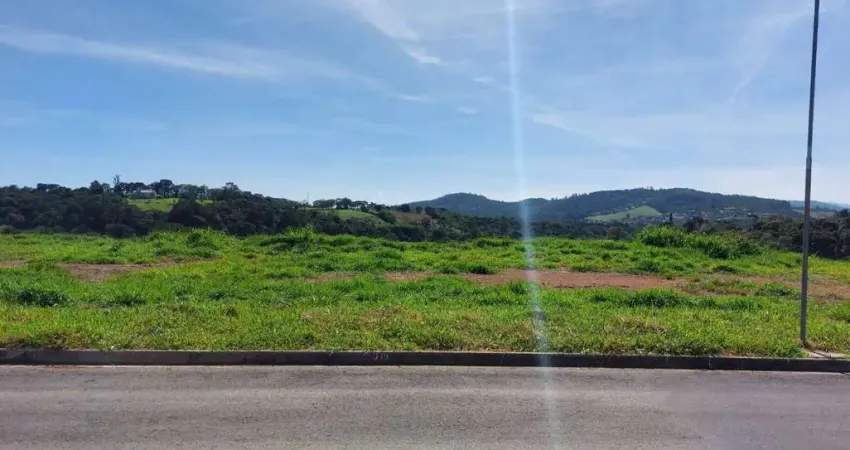 Terreno à venda no Condomínio Portal Lamis – Atibaia