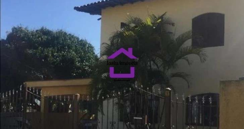 Casa (Sobrado) para Venda, 3 dorm(s), 1 suite(s), 12 vaga(s), 210 m²
