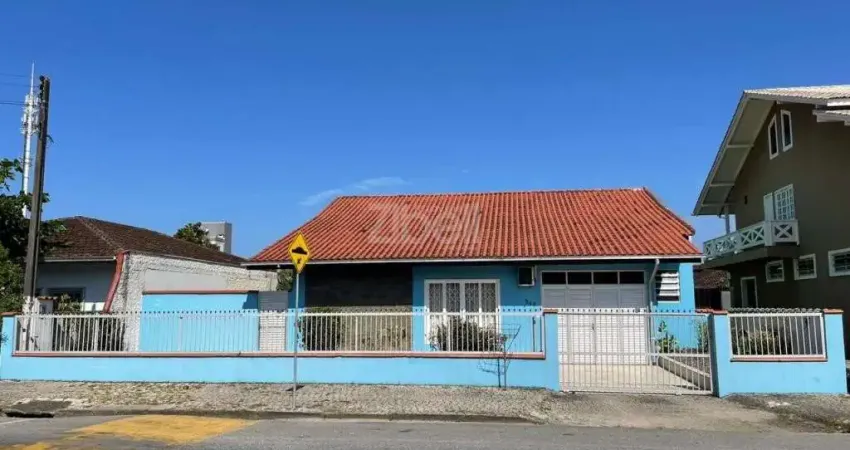 CASA no IRIRIÚ com 5 quartos para VENDA, 211 m²