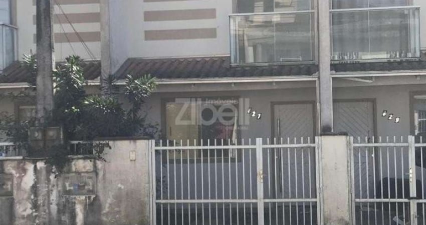 SOBRADO GEMINADO no PARANAGUAMIRIM com 2 quartos para LOCAÇÃO, 65 m²