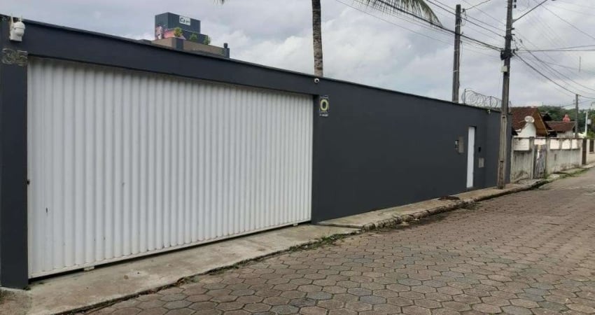CASA no FLORESTA com 3 quartos para LOCAÇÃO, 135 m²