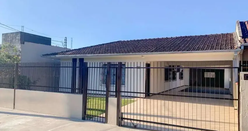 Casa com 3 quartos à venda na Rua Araguaia, 179, Guanabara, Joinville