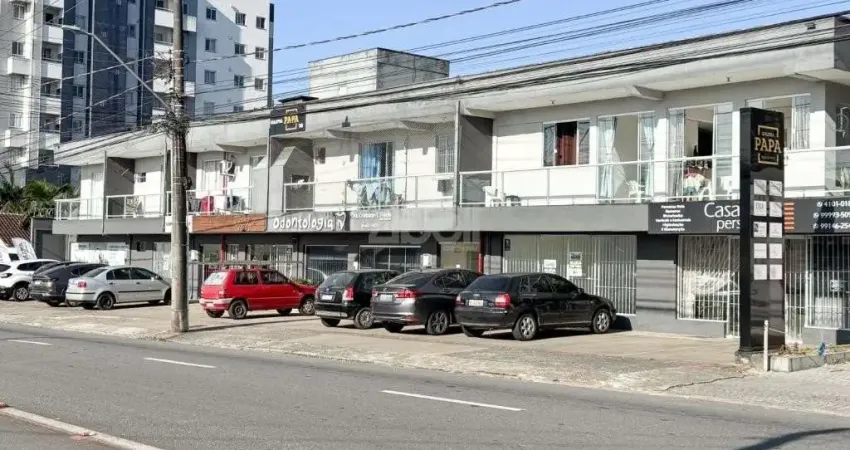Sala comercial para alugar na Rua Papa João XXIII, 70, Iririú, Joinville