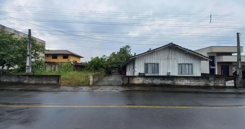 Terreno à venda na Rua Albertina Rosa, 25, Rio Bonito (Pirabeiraba), Joinville