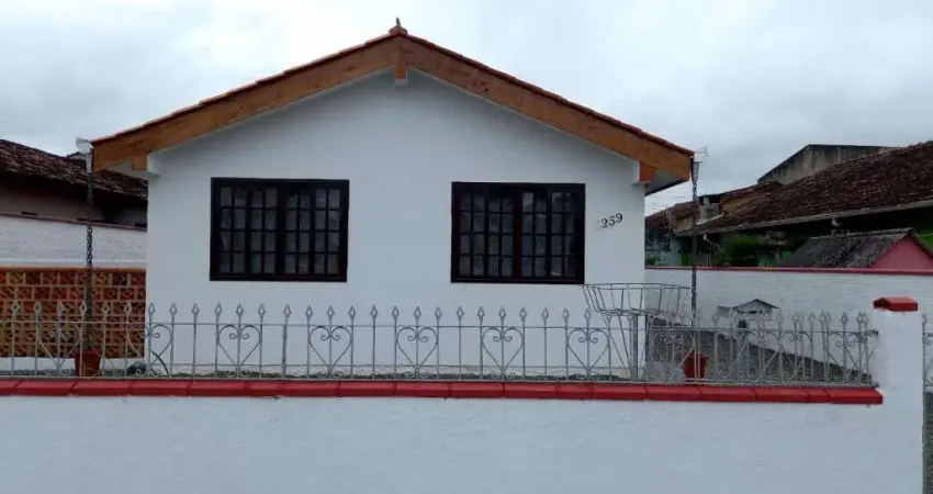 CASA no ADHEMAR GARCIA com 3 quartos para LOCAÇÃO, 90 m²