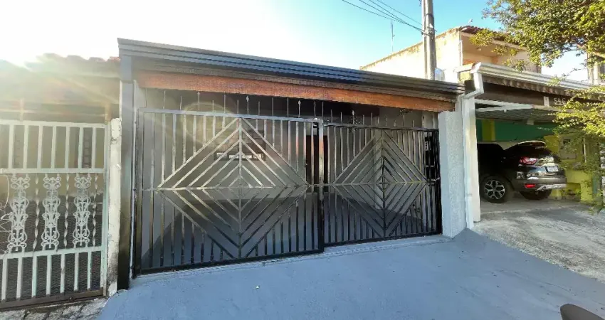 Oportunidade! Casa com 94m² construída e terreno de 125m² no Parque Esmeralda