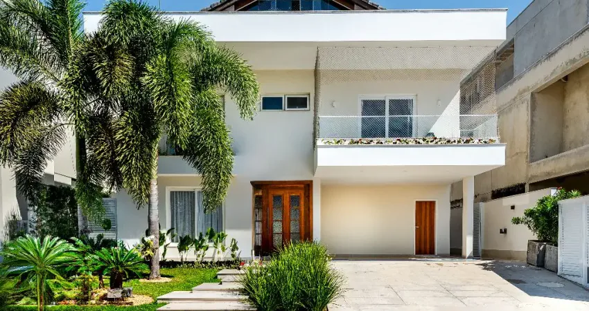 Casa em condomínio fechado com 4 quartos para alugar na Rua Dora Lúcia Hidalgo Perez, 50, Barra da Tijuca, Rio de Janeiro