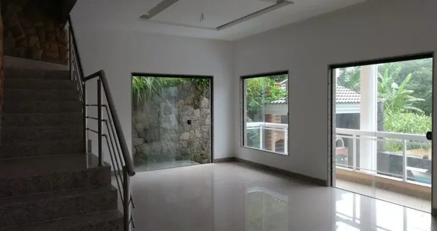 Casa em condomínio fechado com 4 quartos para alugar na Avenida José Luiz Ferraz, 646, Recreio dos Bandeirantes, Rio de Janeiro