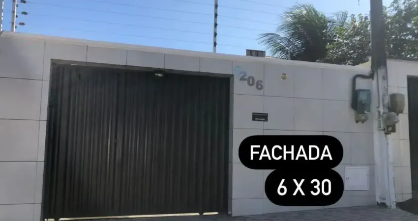 Excelente Casa Residencial a Venda com 03 quartos em Siqueira - Fortaleza - CE