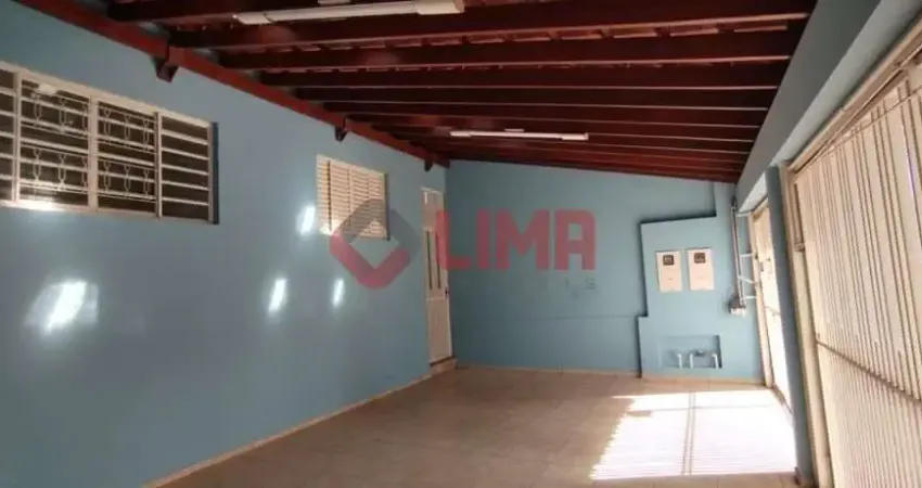 EXCELENTE RESIDÊNCIA PARA LOCAÇÃO COM 3 DORMITÓRIOS, 2 VAGAS DE GARAGEM E EDÍCULA NA VILA ALTINÓPOLIS