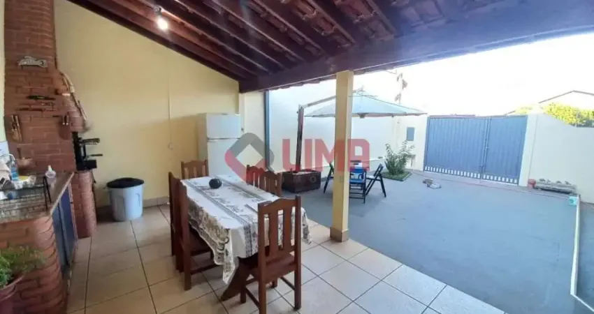 CASA DE ESQUINA NA VILA SOUTO - 3 DORMS (1 SUÍTE COM HIDRO), 4 VAGAS, ESPAÇO GOURMET - BAURU/SP