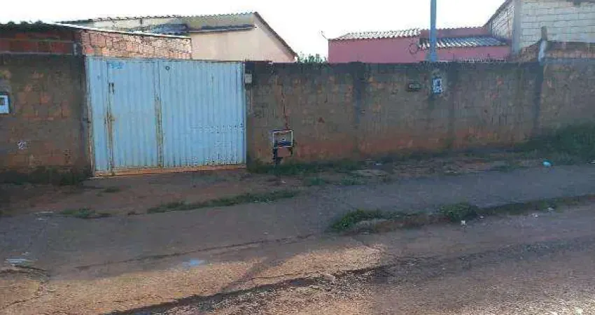 Oportunidade Única em SANTO ANTONIO DO DESCOBERTO - GO | Tipo: Casa | Negociação: Leilão  | Situação: Imóvel