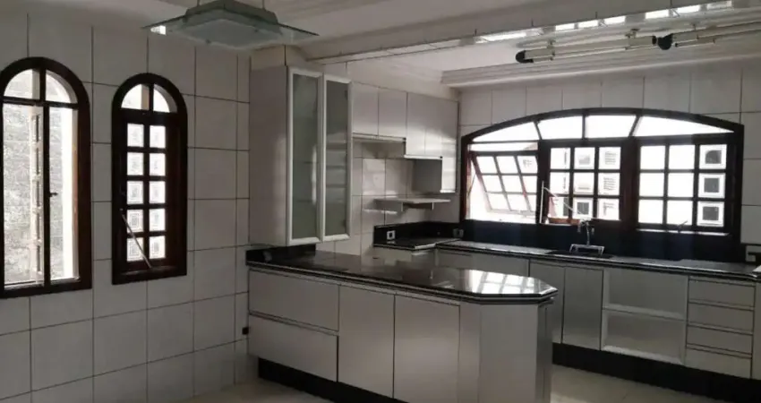 Sobrado com 4 dormitórios para alugar na vila hebe – próximo ao largo do japonês