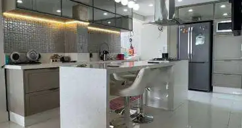 Apartamento reformado com 3 quartos - Edifício Geórgia - Ao lado da Havan e próximo do Shopping