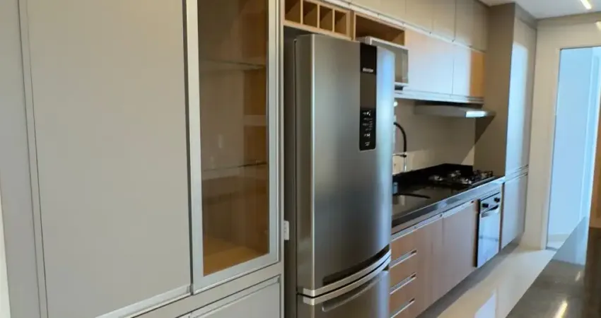 Apartamento com 3 quartos sendo 1 suíte todo reformado - Condomínio Brisas do Parque - Próximo do Parque Mãe Bonifácia