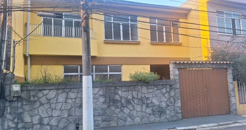 Vendo Excelente Casa Duplex  3 quartos,1 Suite  Condomínio Fechado – Taquara