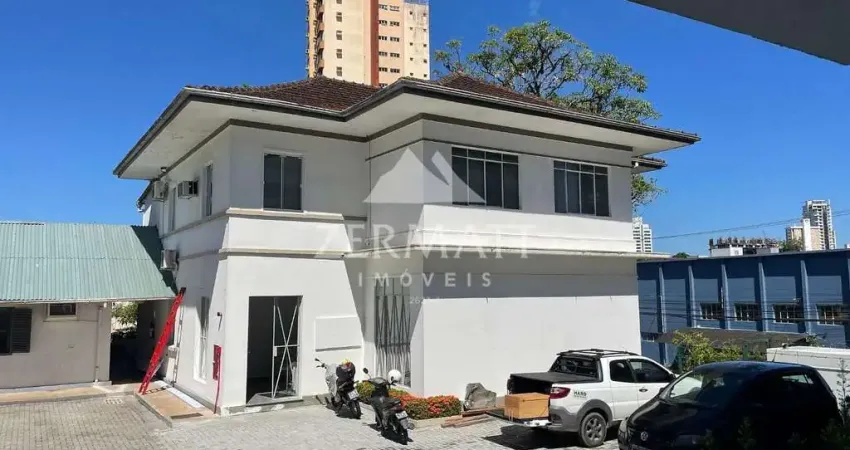 Casa comercial com 11 salas para alugar no Velha, Blumenau