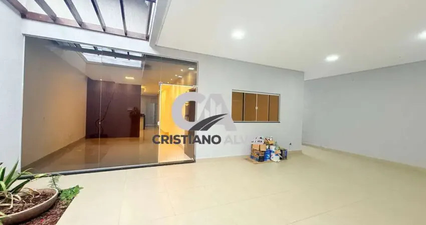 Casa a venda ao lado próximo avenida são paulo, 7 minutos buriti shopping,10 minutos shopping flamboyant, acabamos fino, setor vila maria, aparecida de goiânia,03 quartos sendo uma suíte, ótima locali
