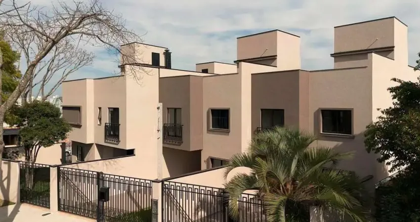 Sobrado a venda,proximo ao shopping palladium e muffato max