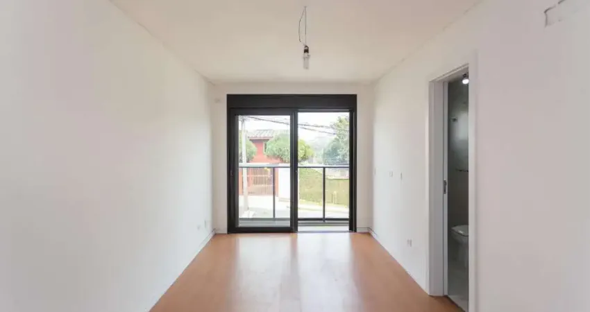 Sobrado a venda, no bairro pilarzinho alto padrao de acabamento.