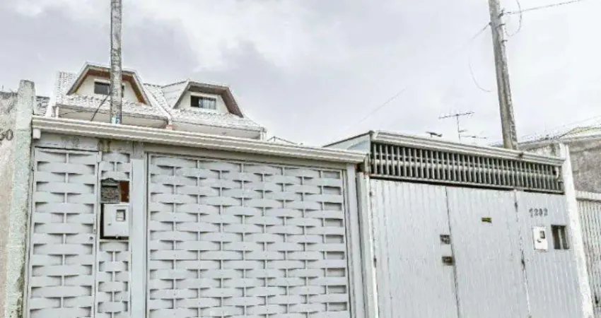 Sobrado de 3 quartos a venda no sitio cercado com 2 vagas de garagem cobertas com atico