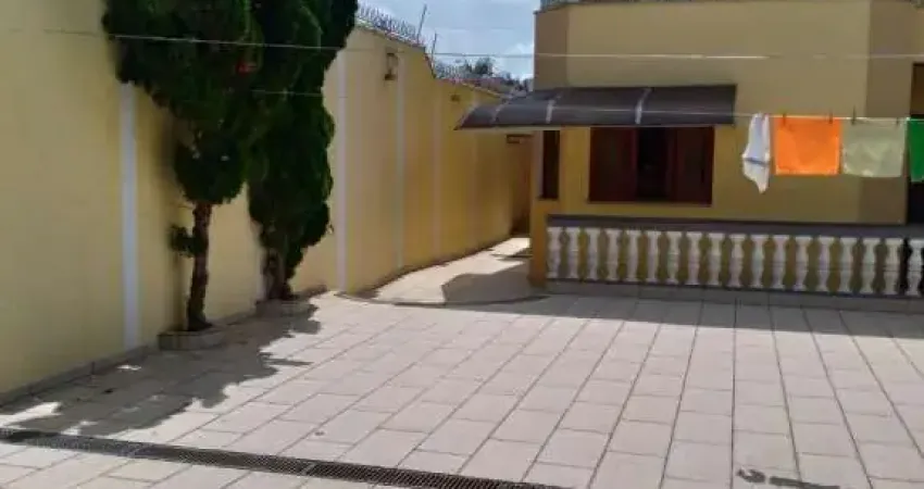 Casa à venda na Avenida São Bento, Vila Galvão, Guarulhos