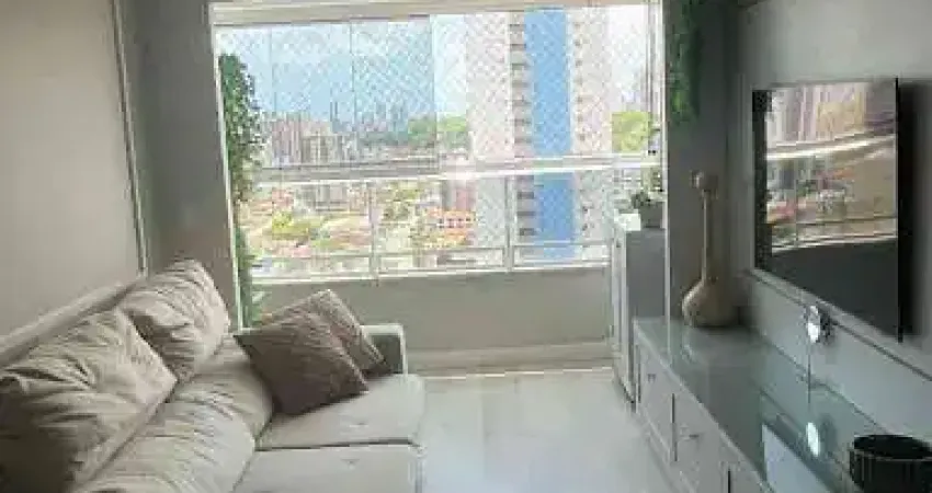 Apartamento de 65m2 com 2 Quartos, Todo Projetado, em Condomínio Club