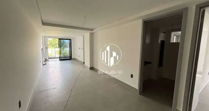 Apartamento pé na areia com 03 suítes em Areia Dourada