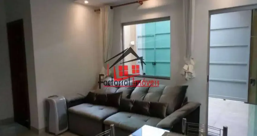 Casa duplex a venda, 2 quartos, 2 vagas bairro Cândida Ferreira / Cabral.