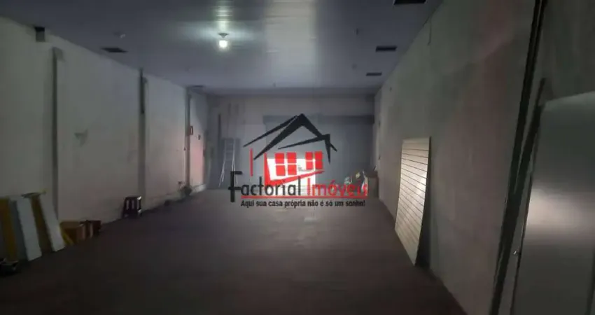 Loja comercial na Avenida Abílio Machado, de aproximadamente 135M²