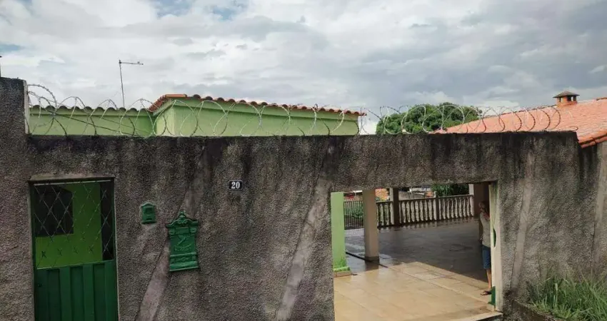 Casa com 5 quartos à venda no Novo Glória, Belo Horizonte