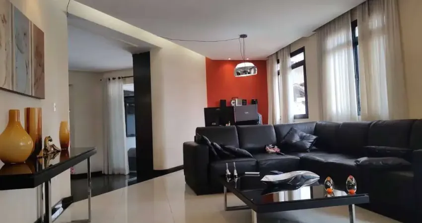 Area privativa de 4 quartos de aproximadamente 300m² no bairro castelo