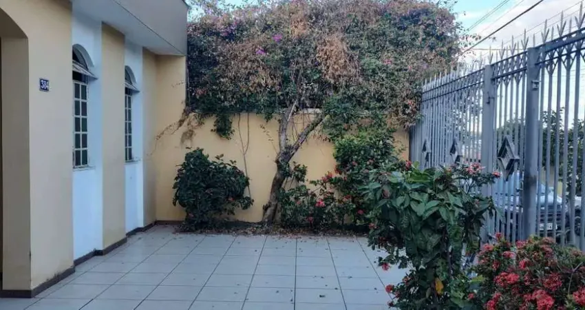 Casa a venda em belo horizonte, novo glória, 4 quartos, suíte, 3 vagas, bh.