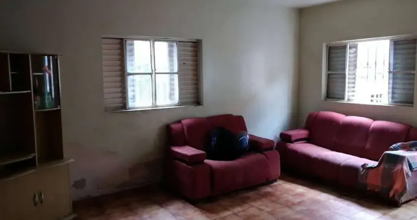 Vende casa 4 quartos, 230m² em lote de 525m² no bairro céu azul b