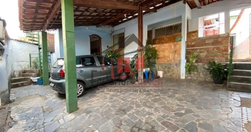 Casa com 3 quartos à venda no Alípio de Melo, Belo Horizonte 