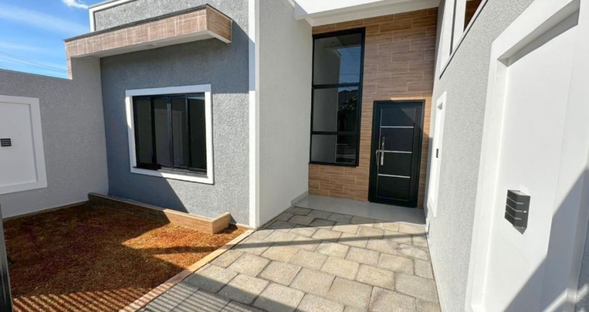 14 DE NOVEMBRO - 1 SUÍTE, 2 QUARTOS, SALA, COZINHA, BWC, QUINTAL PEQUENO, CHURRASQUEIRA, 2 VAGAS, A/C-68m²
