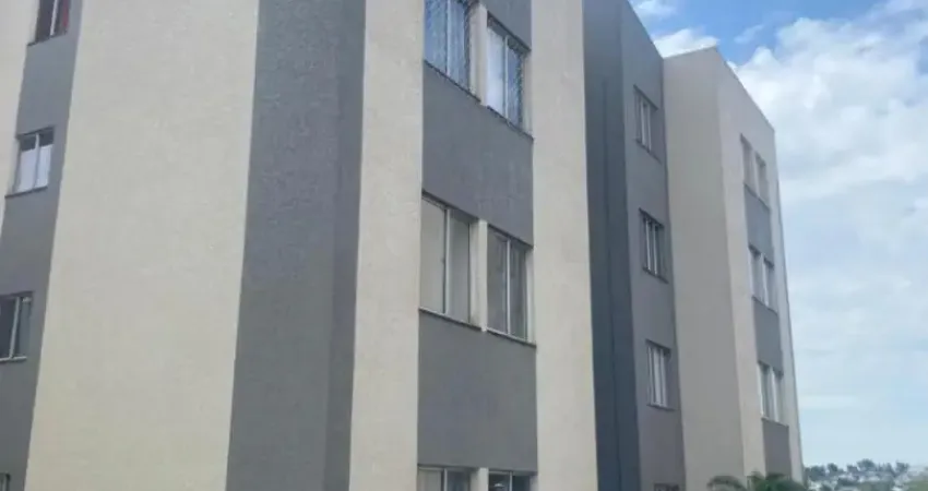 Excelente apartamento semi mobiliado proximo de mercado, com facil mobilidade ao centro