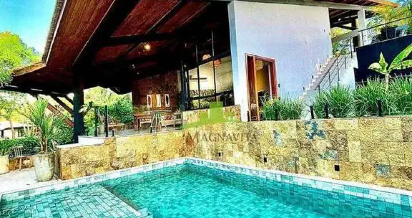 Mansão Exclusiva à Venda, Condominio Encontro das Águas, Lauro de Freitas, 620m², 4 Suítes, Pé Direito Duplo, Spa Privativo, Piscina. R$ 3.400.000,00