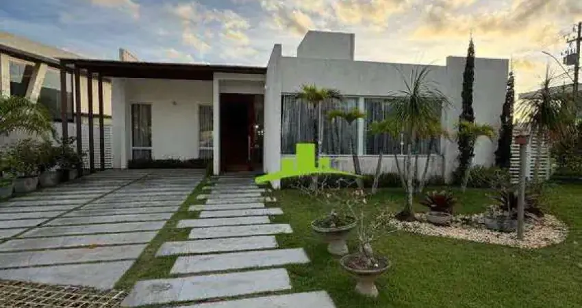 Alphaville Litoral Norte 3. Casa Térrea à Venda 220m², 4 Quartos, 3 Suítes, Pé Direito Duplo, Energia Solar. 507m² de Terreno. Alto Padrão. Conforto