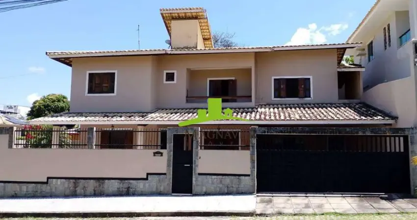 Priscila Dutra. Casa à venda em condomínio fechado, 297m², Nascente, 3 suítes com closet, Segurança 24h, Infraestrutura completa. Ótima Localização