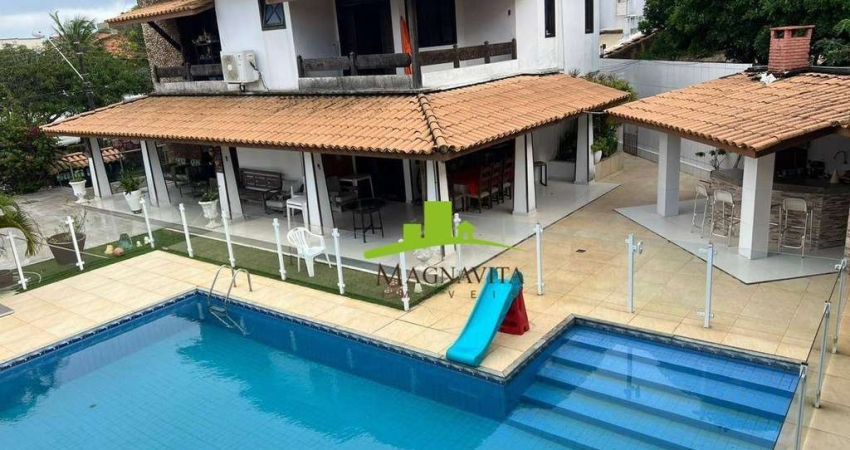 Vilas do Atlântico. Casa à venda Alameda fechada, 373m², 6/4 (3 suítes internas + 3 suítes externas), Piscina, Espaço Gourmet. Excelente Oportunidade!