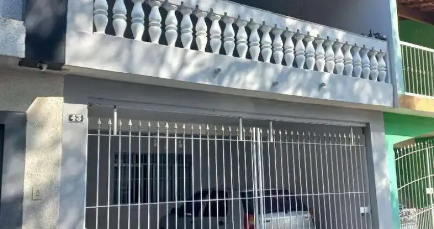 Casa à venda na Rua Palmeira, Cidade das Flores, Osasco