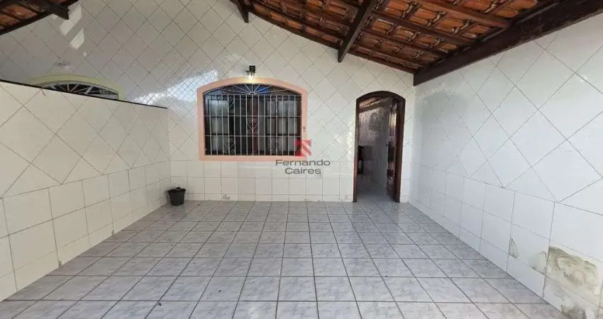 Casa térrea 2 dormitórios 1 suíte e quintal nos fundos, 2 vagas - caiçara zona 2