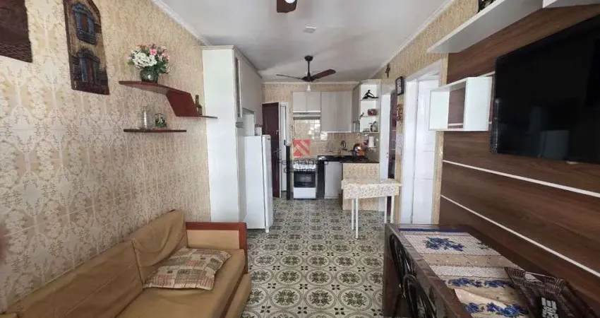 Apartamento semi mobiliado no canto do forte – 2 dormitórios